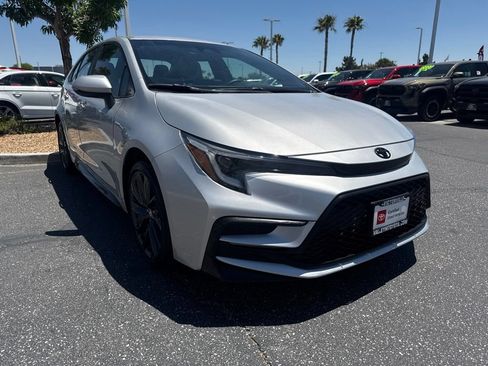 Certified 2024 Toyota Corolla SE FWD image 4