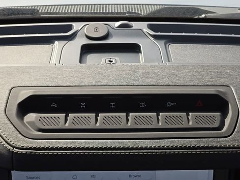 New 2025 Ford Bronco Badlands AWD/4WD image 33