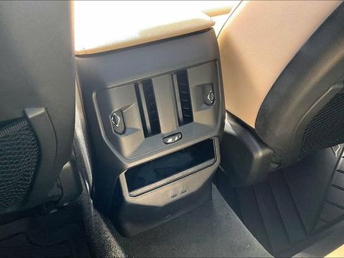 Used 2025 BMW X3 xDrive30i w/ Premium Package image 25