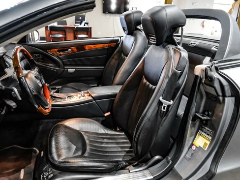 Used 2011 Mercedes-Benz SL 550 w/ Premium I Pkg image 26