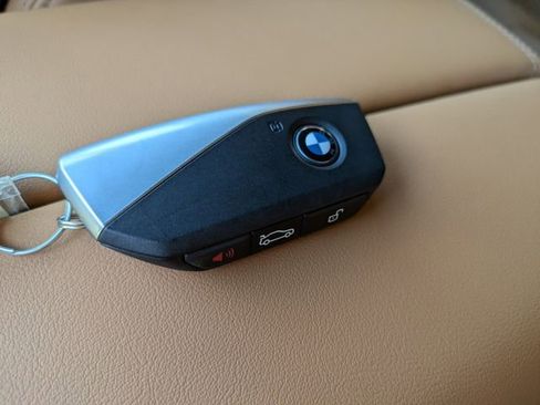 New 2026 BMW X5 xDrive40i w/ M Sport Package image 32