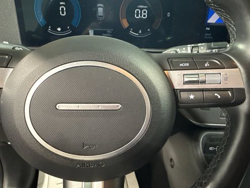 Used 2024 Hyundai Kona SEL FWD image 32