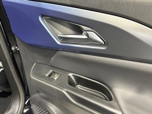 New 2026 Chevrolet Equinox EV LT image 21