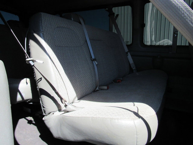 Used 2019 Chevrolet Express 3500 LT w/ LT Preferred Equipment Group RWD image 18