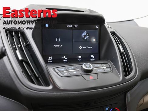 Used 2018 Ford Escape SE w/ SE Sync 3 Package AWD/4WD image 18