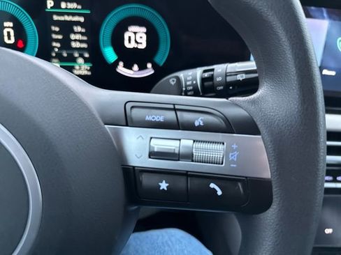 Certified 2025 Hyundai Tucson SEL image 25