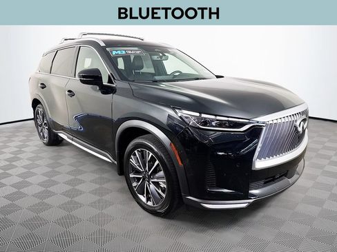 Certified 2026 INFINITI QX60 Luxe w/ Cargo Package FWD image 3