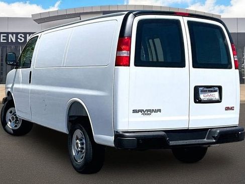 New 2026 GMC Savana 3500 RWD image 3