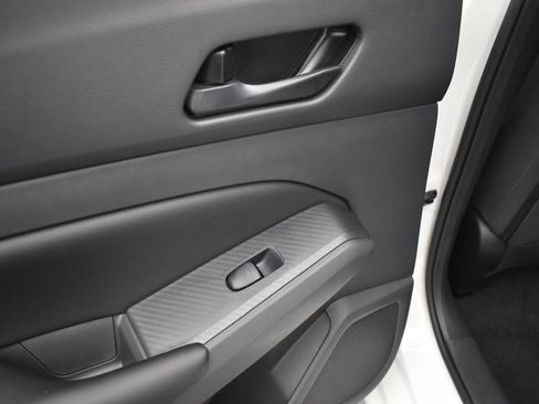 Used 2025 Nissan Altima 2.5 S image 15