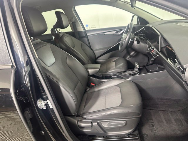 Used 2023 Kia Niro EX FWD image 26