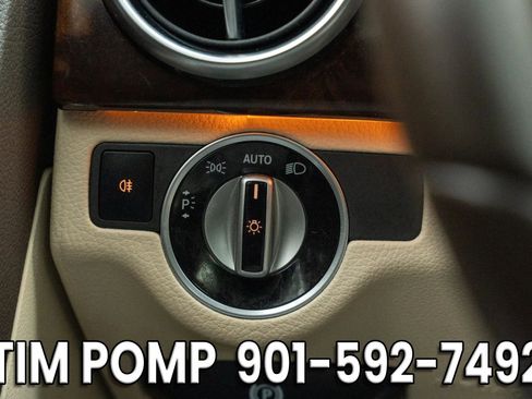 Used 2014 Mercedes-Benz GLK 350 2WD w/ Premium 1 Package image 27