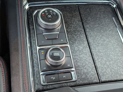 Used 2022 Ford Expedition Max Limited image 29