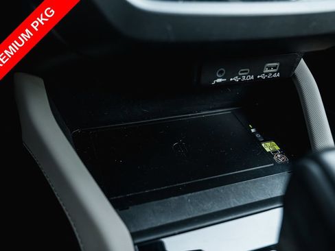 Used 2025 Subaru Forester Premium AWD/4WD image 18
