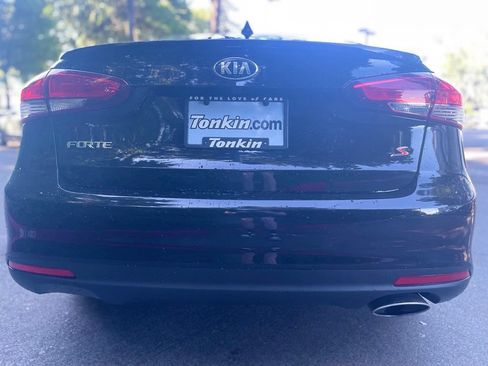 Used 2018 Kia Forte S FWD image 5
