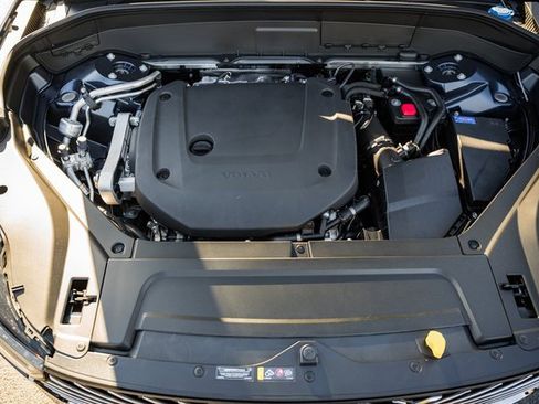 New 2026 Volvo XC90 B6 Ultra w/ Protection Package Premier image 19