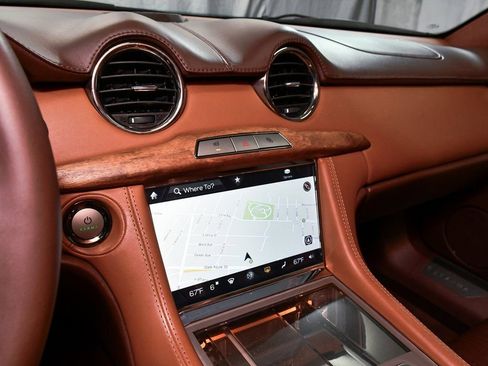 Used 2019 Karma Revero Base image 26