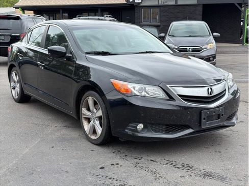 Used 2014 Acura ILX w/ Technology Package FWD image 3