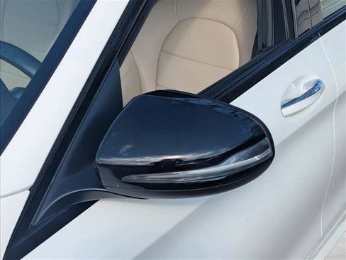 Used 2019 Mercedes-Benz C 300 Sedan image 15