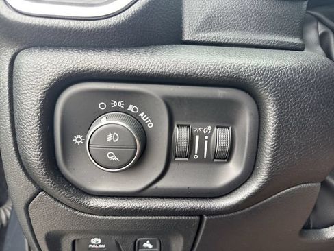 Used 2026 RAM 1500 Laramie AWD/4WD image 18