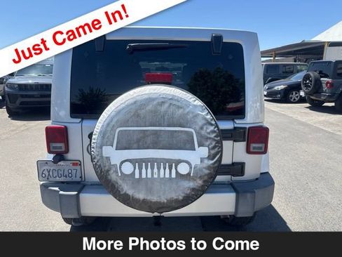 Used 2012 Jeep Wrangler Unlimited Sahara w/ Connectivity Group AWD/4WD image 4