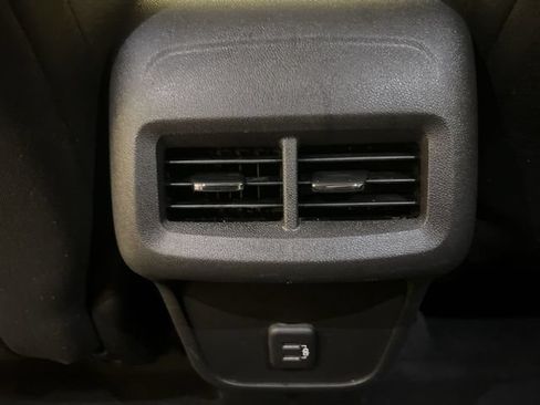 Used 2020 Chevrolet Equinox LT FWD image 19