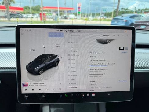 Used 2023 Tesla Model Y 2WD image 10