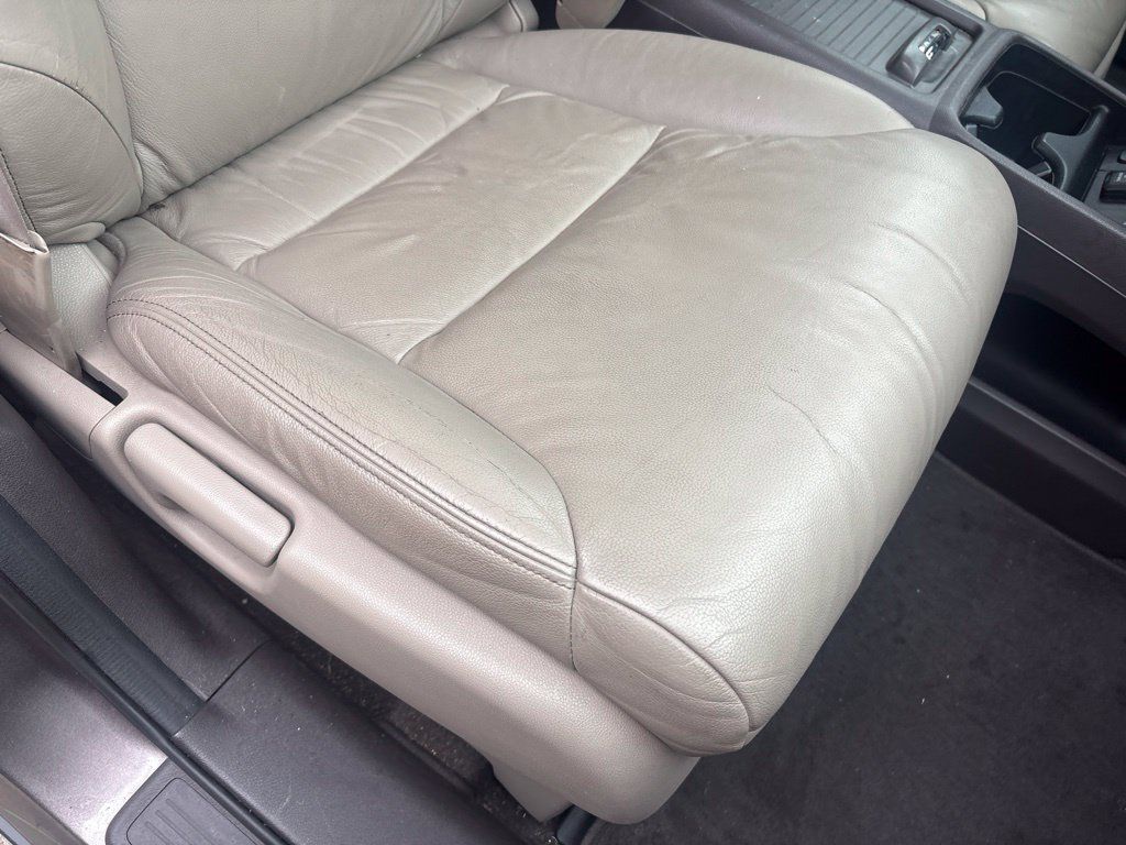 Used 2012 Honda CR-V EX-L image 27