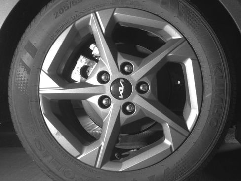 Used 2025 Kia K4 LXS image 15