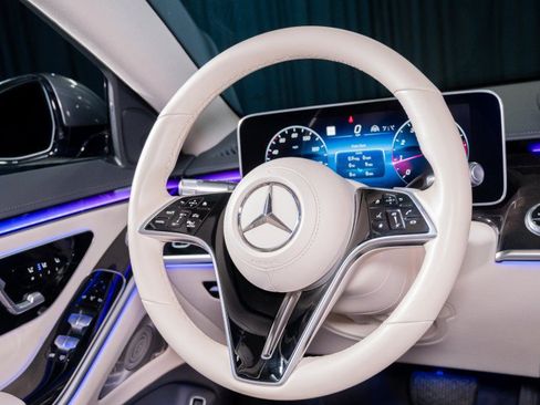 Certified 2023 Mercedes-Benz S 500 4MATIC image 17
