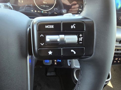 New 2026 Hyundai Ioniq 9 Limited image 21