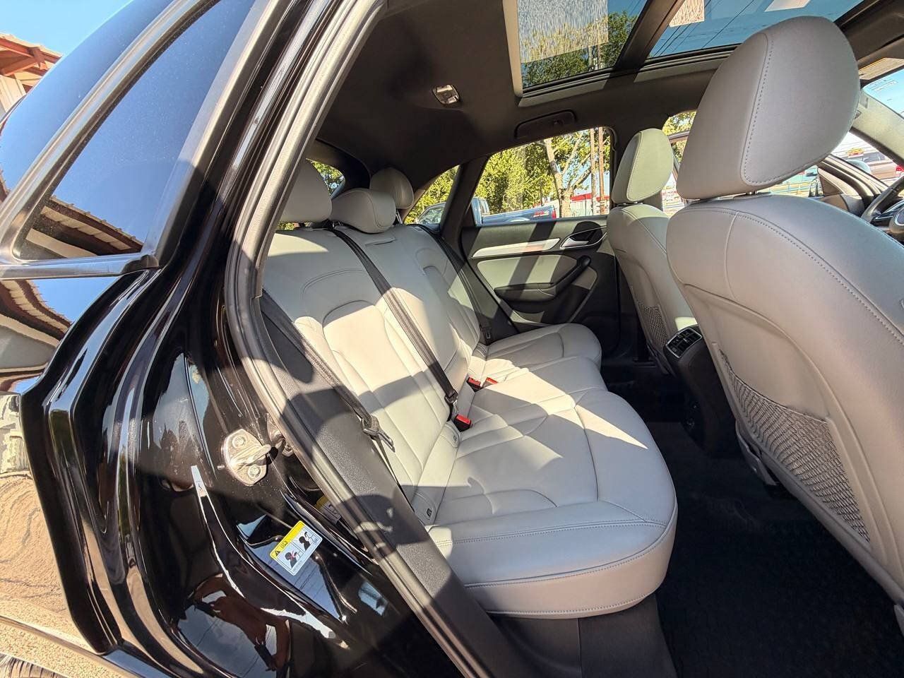 Used 2018 Audi Q3 2.0T Premium w/ Convenience Package FWD image 15