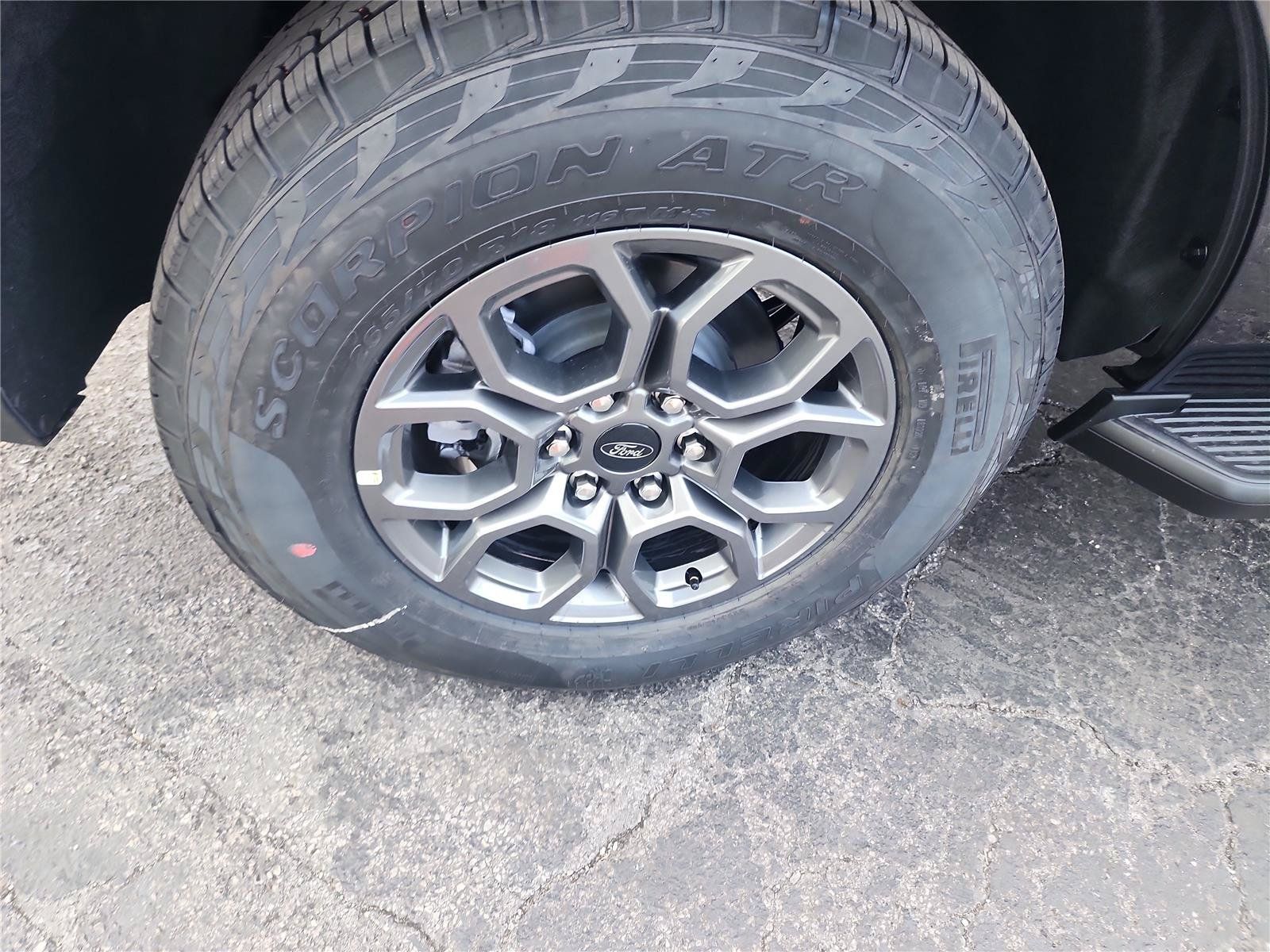 New 2027 Ford Expedition Active RWD image 21