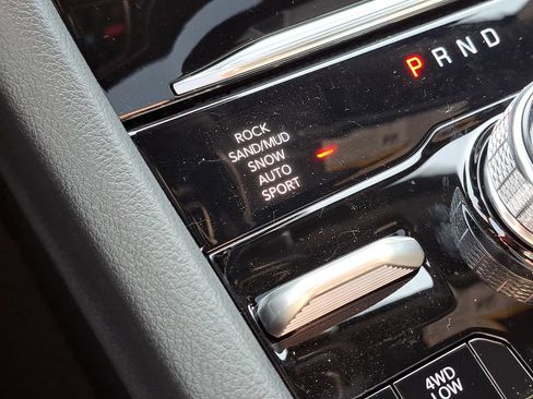 New 2025 Jeep Grand Cherokee L Summit w/ Advanced Protech Group IV image 12