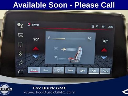 Certified 2023 GMC Yukon XL SLT w/ SLT Premium Package AWD/4WD image 18