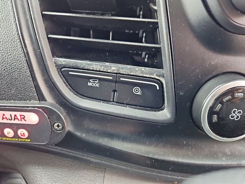 Used 2020 Ford Transit 350 XL image 44