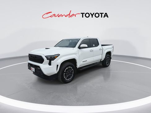 Used 2024 Toyota Tacoma TRD Sport image 4