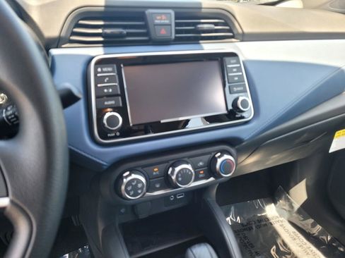 New 2025 Nissan Versa SV w/ Trunk Package FWD image 14