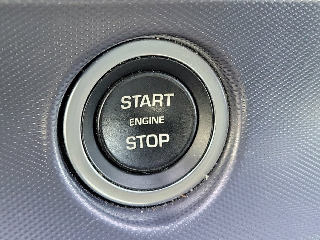 Used 2020 Jaguar F-TYPE Coupe RWD image 31