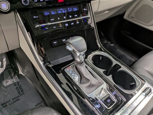 Certified 2024 Kia Carnival SX Prestige FWD image 14