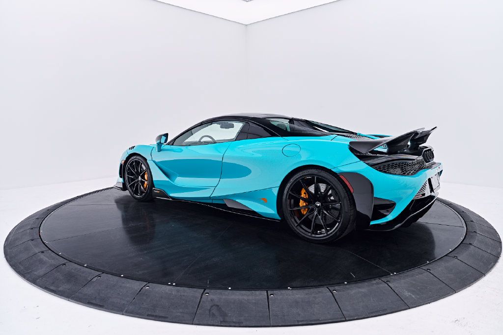 Used 2022 McLaren 765LT RWD image 20
