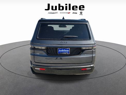 New 2026 Jeep Grand Wagoneer 4WD image 3