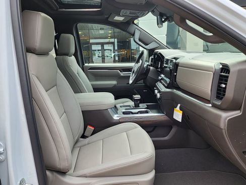 New 2026 GMC Sierra 1500 SLT w/ SLT Premium Plus Package image 39