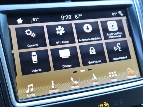 Used 2019 Lincoln Nautilus Reserve FWD image 10
