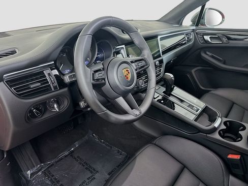 New 2026 Porsche Macan Turbo AWD/4WD image 4