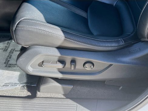 Certified 2023 Honda Pilot EX-L image 17