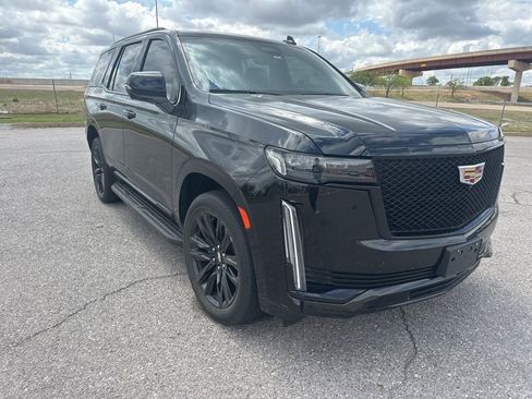 Used 2023 Cadillac Escalade Sport image 4