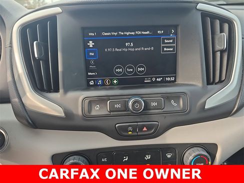 Used 2024 GMC Terrain SLE image 20