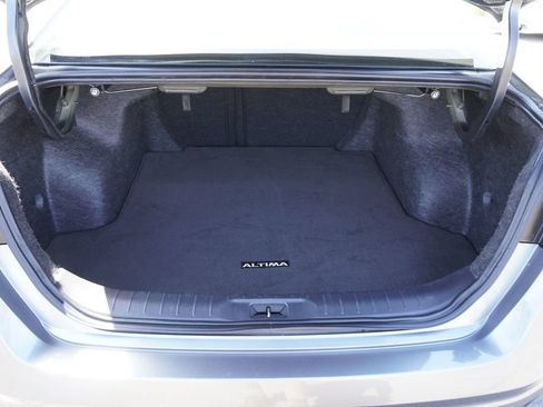 Certified 2025 Nissan Altima 2.5 SV FWD image 8