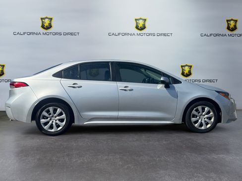 Used 2025 Toyota Corolla LE FWD image 6
