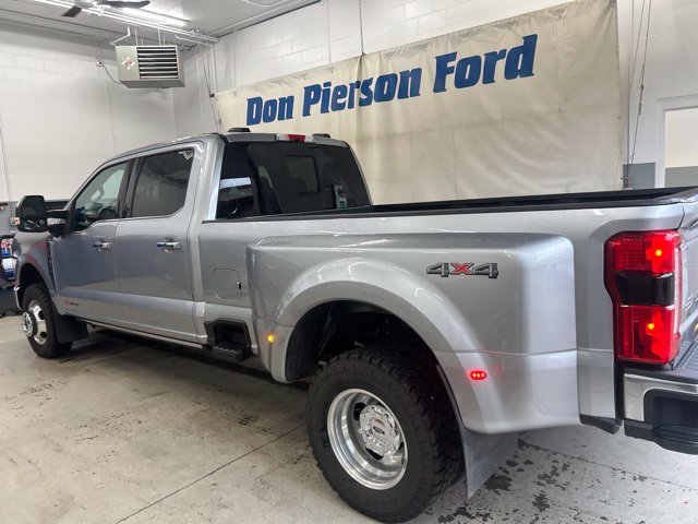 Used 2024 Ford F350 Lariat w/ Lariat Ultimate Package AWD/4WD image 6